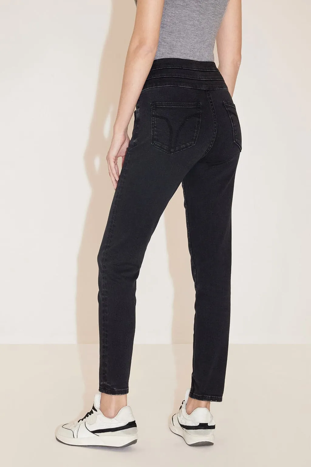 Black High Waist Slim Fit Jeans