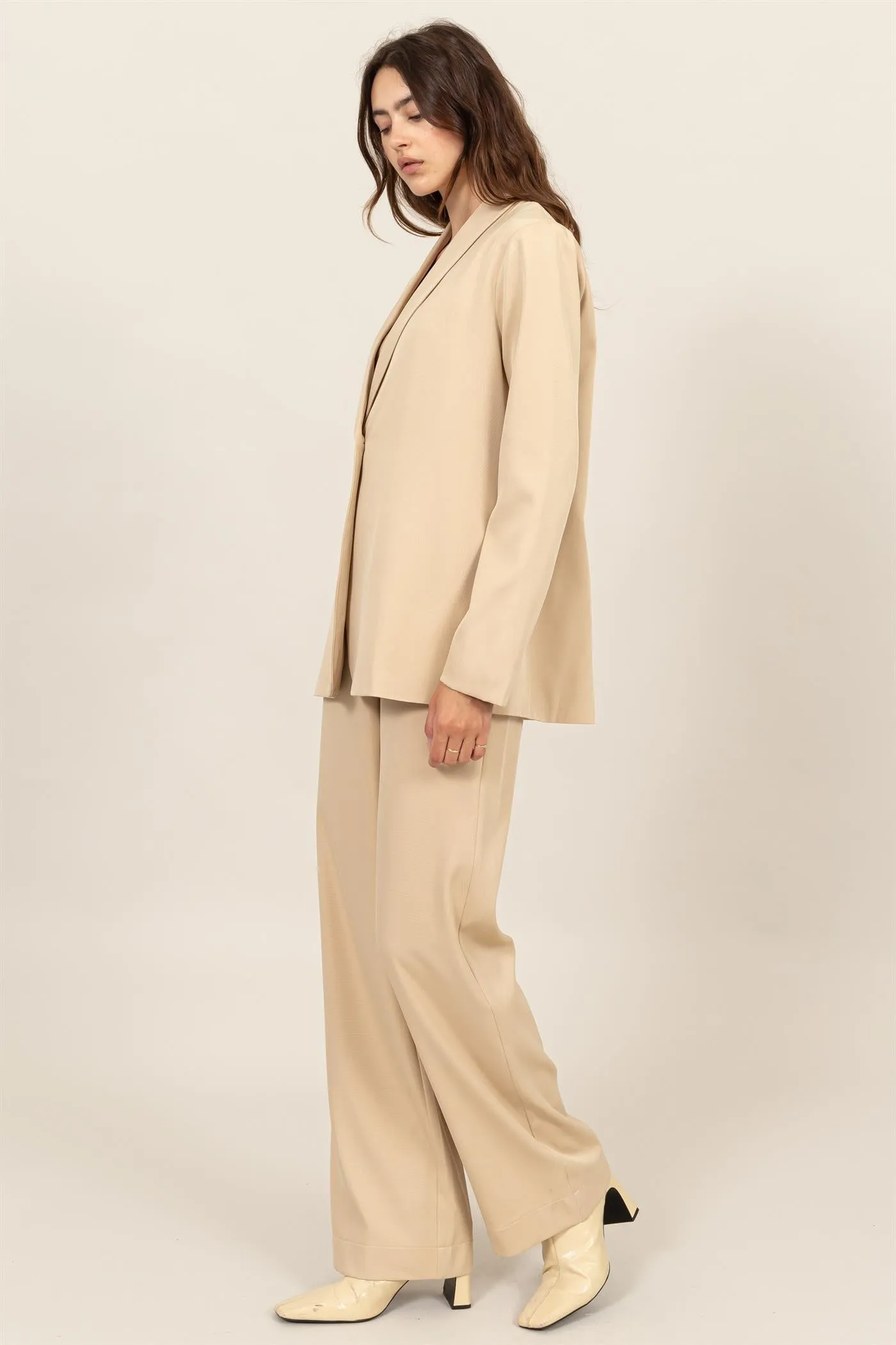 HF24E701-SET-SHOULDER PAD BLAZER WITH TROUSERS SET