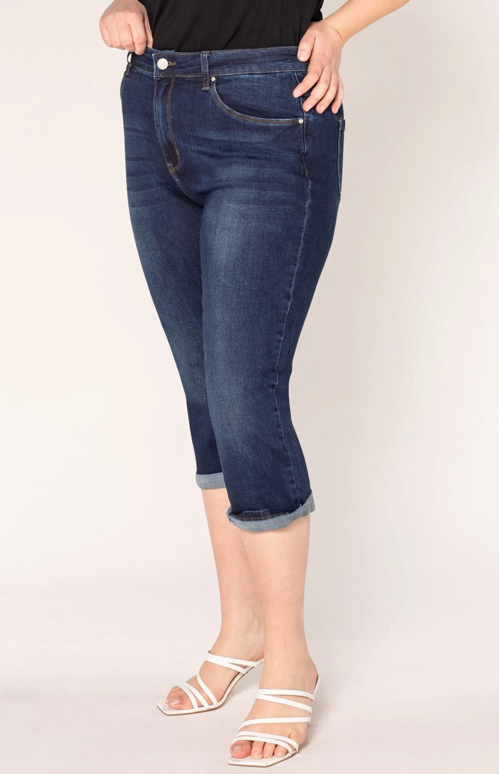 MidnightFlex High-Waist Plus Size Cropped Jeans – Dark Blue