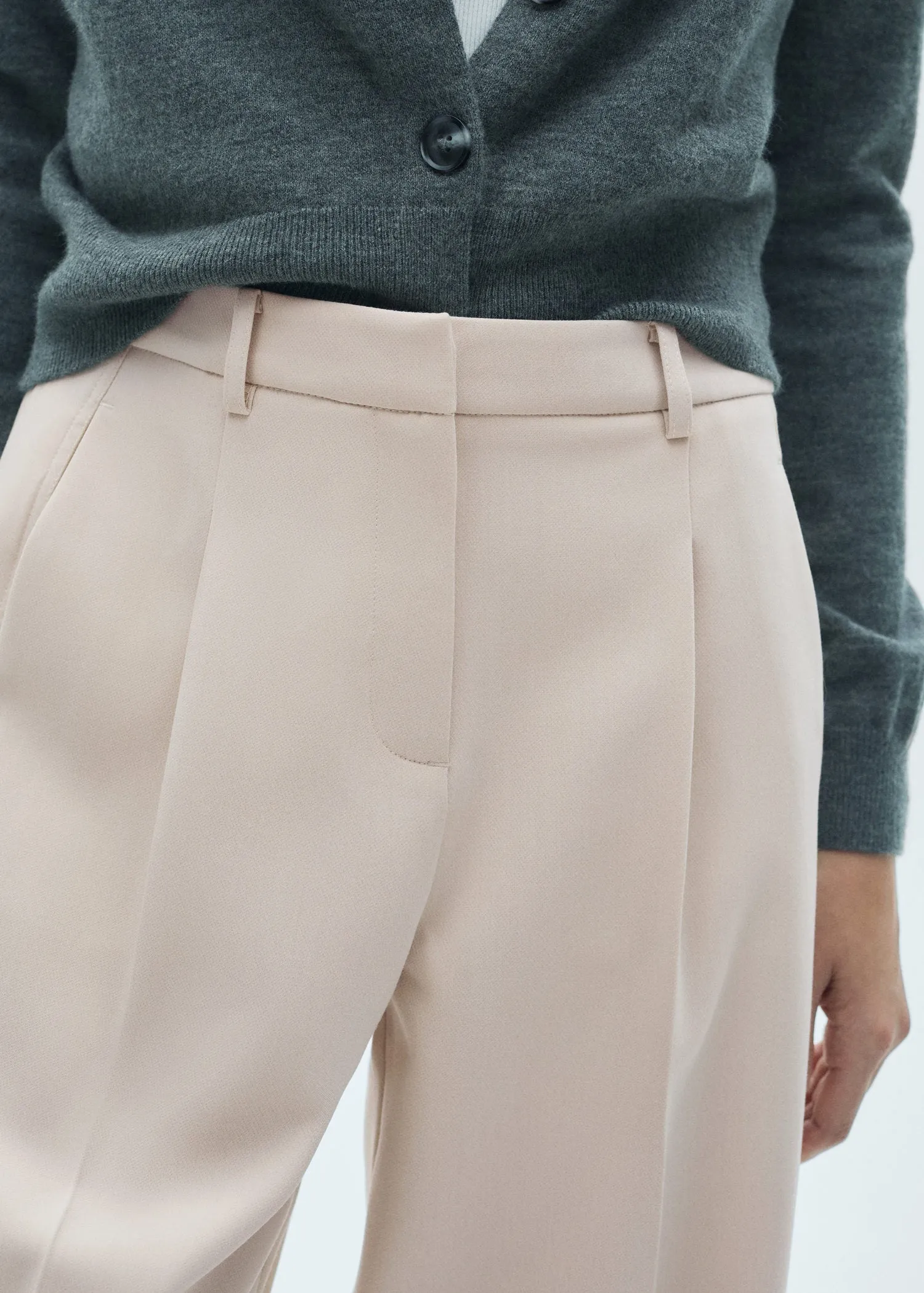 Pleated straight trousers - Light Beige