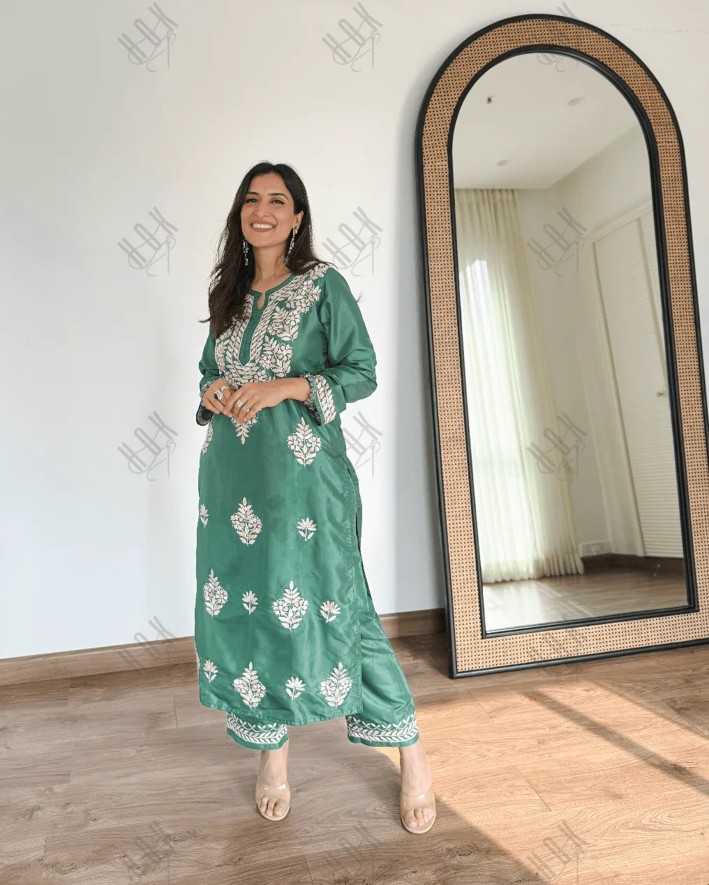 Urmi in Silk Chikankari Kurta Set for Women - Mehndi Green